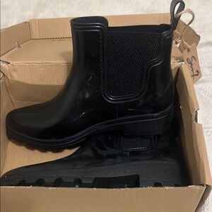 Seven7 Black Winter Rain Boots Glossy Finish